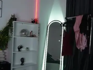 Evaasweettt  live sex cam