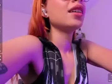 Honey_bitee  live sex cam