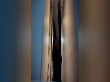 Juremas293  live sex cam