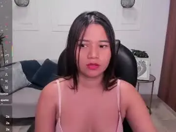 Karliie_kloss_  live sex cam