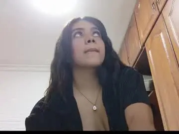 Luna_rousse26  live sex cam