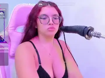 Maddy_red_  live sex cam
