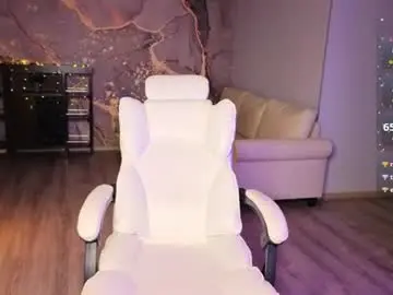 Miss_long_legs  live sex cam