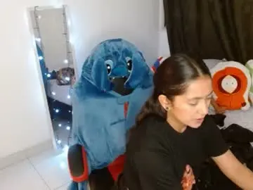 Novaperotti  live sex cam