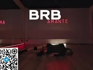 Selenarousey  live sex cam