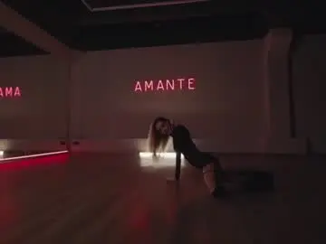 Selenarousey  live sex cam