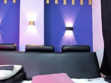 Amberjoymilf  live sex cam