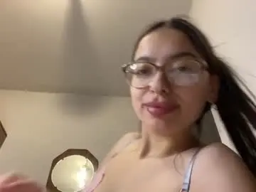 Dellastraley  live sex cam