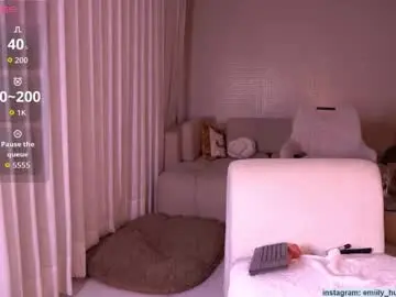 Emily_huddson_  live sex cam