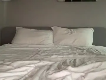 Jennie_yung  live sex cam