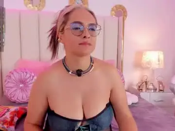 Marilynvega77  live sex cam