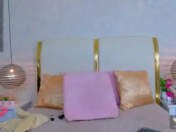 Marilynvega77  live sex cam