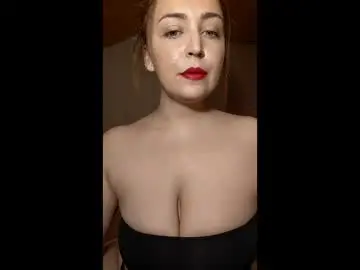 Selena_selena01  live sex cam