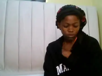 Wetnaughtygurl  live sex cam