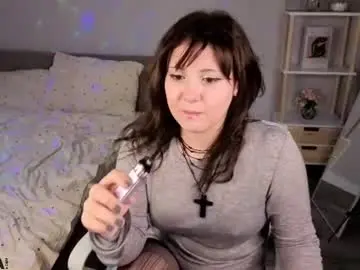 Yumi_nevada  live sex cam