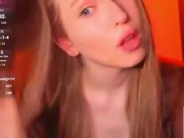 Alllura  live sex cam
