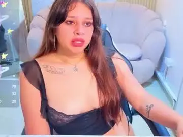 Amazona_b  live sex cam