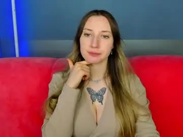 Blondyjolly  live sex cam