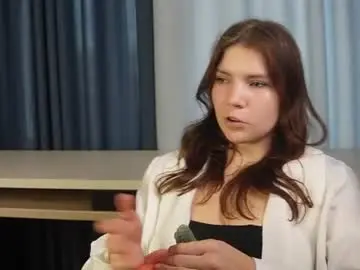 Brianneleggio  live sex cam