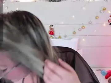 Charlotte93x  live sex cam