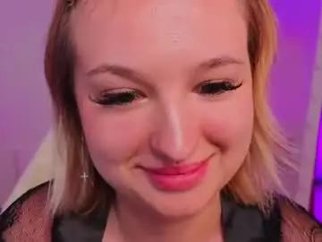 Eevangelinee  live sex cam