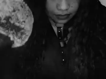 Focusandflirt  live sex cam