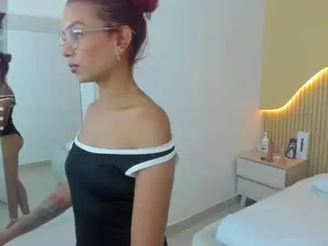 Ginamorelo  live sex cam
