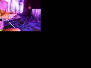 Goddess_andi  live sex cam