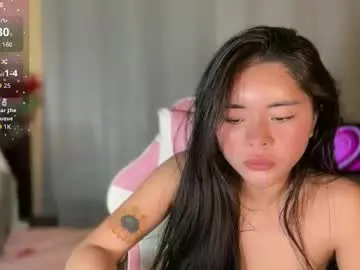 Hotloveaxx  live sex cam