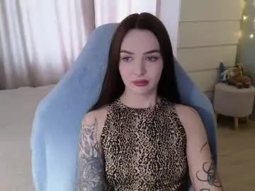 Kateleoo  live sex cam