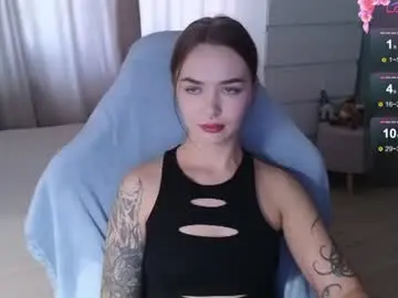 Kateleoo  live sex cam