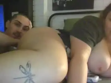 Katiesb4  live sex cam