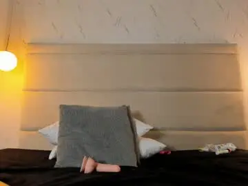 Lucianaferrerr  live sex cam