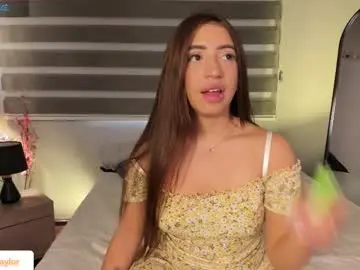 Merida_taylor_  live sex cam