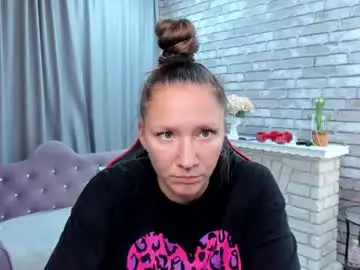 Mollynay  live sex cam