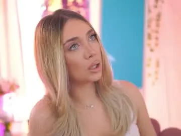 Nadyablue  live sex cam