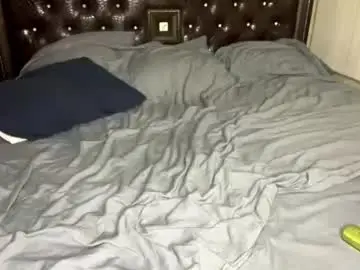 Robbinwinsett  live sex cam