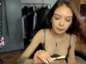 Sweetydeviliya  live sex cam