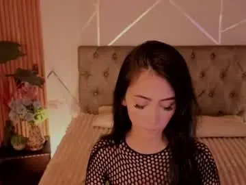 _coraliinee_  live sex cam