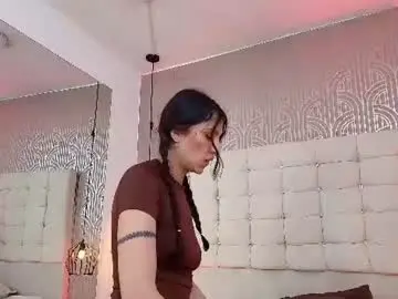 Ariana_cellfg  live sex cam