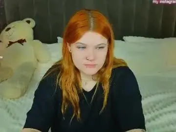 Clumsy_nana  live sex cam