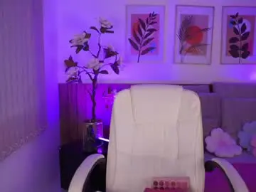 Connyjenner  live sex cam