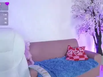 Connyjenner  live sex cam