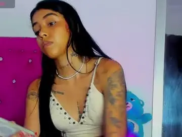 Dahiangomezz  live sex cam