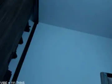 Daniela_henaoo  live sex cam