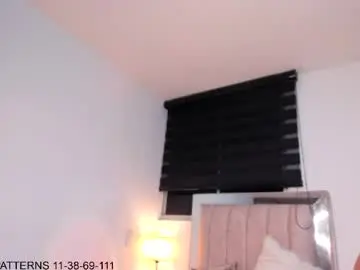 Daniela_henaoo  live sex cam