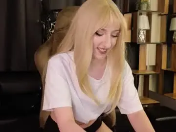 Ella__moore  live sex cam