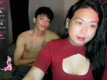 Hotasian_mama  live sex cam