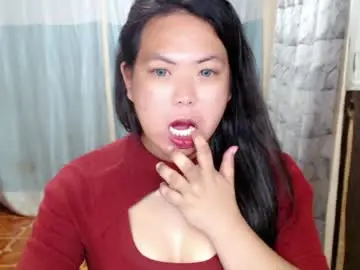 Hotasian_mama  live sex cam