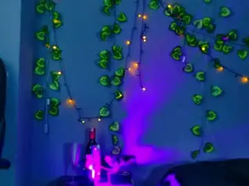 Kia_cast  live sex cam